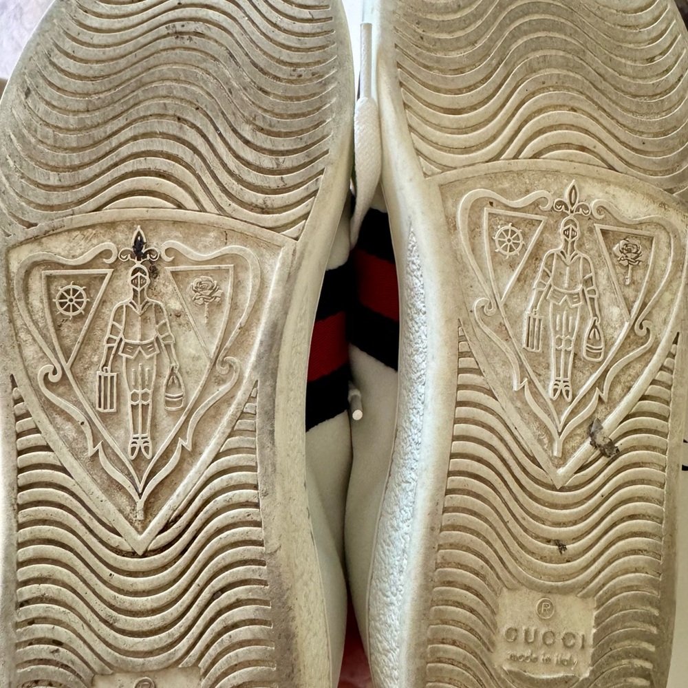 Gucci Women's White and Gold Sneakers - Picture 6 of 15
